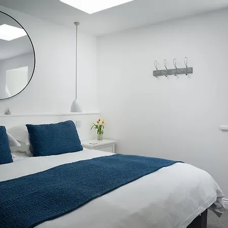 B&B The Old Pilchard Works