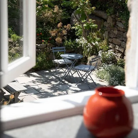 Bed & Breakfast The Old Pilchard Works